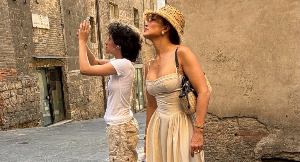Jennifer Lopez partilha fotografias da sua viagem de carro por Itália com os seus&nbsp;filhos
